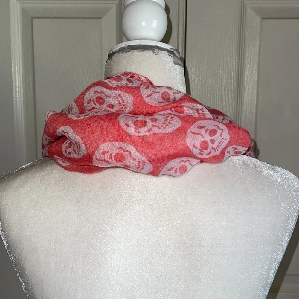 Unbranded Coral And White Skull Infinity Scarf